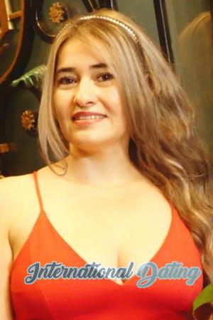 216801 - Elcy Age: 45 - Colombia