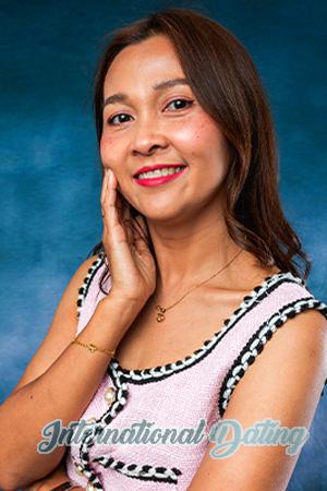 216833 - Amolsiri (Meow) Age: 47 - Thailand