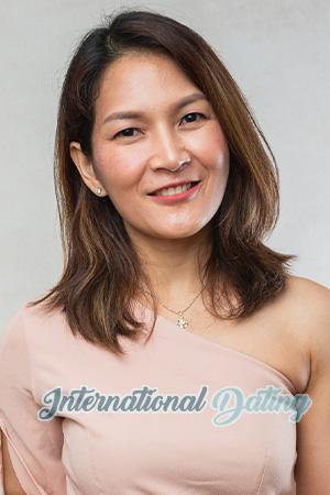 216997 - Pimparat (Moo) Age: 44 - Thailand