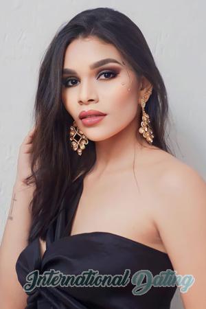 217100 - Gisselle Age: 28 - Colombia