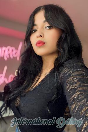 217496 - Yendy Age: 25 - Colombia