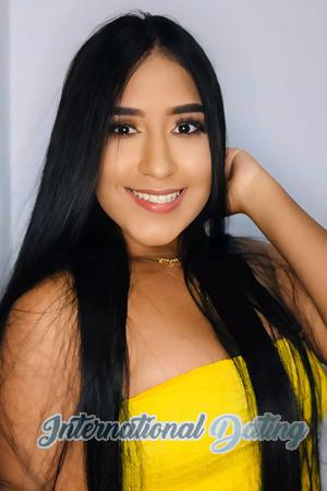 218946 - Laura Age: 27 - Colombia