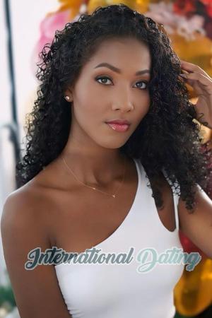 219749 - Valentina Age: 24 - Colombia