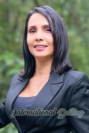 221233 - Andrea Age: 51 - Colombia