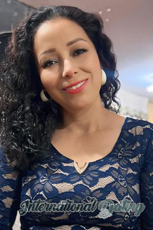 221243 - Mariela Age: 45 - Peru