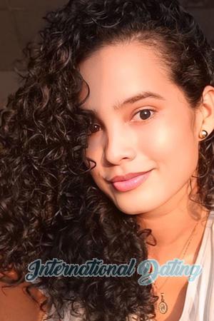 221400 - Yara Age: 31 - Colombia