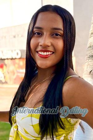 221702 - Dayana Age: 25 - Colombia