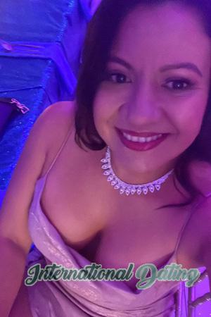 221804 - Lilliam Age: 44 - Costa Rica