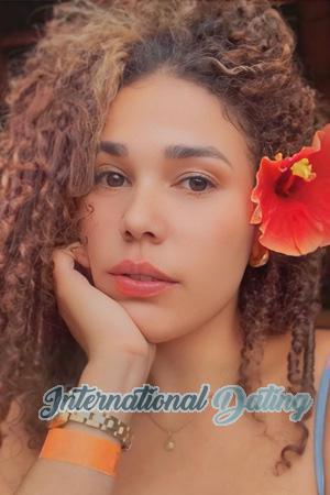 221908 - Yenifer Age: 26 - Colombia