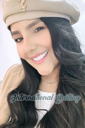223837 - Julieth Age: 33 - Colombia