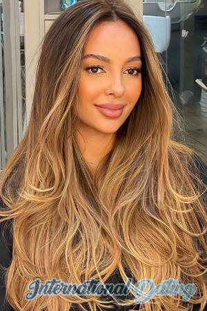 224384 - Lara Age: 27 - Brazil