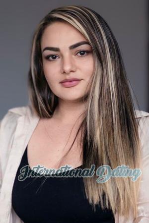 224704 - Adriana Age: 38 - Colombia