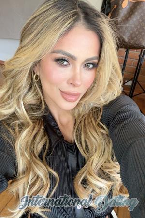 226543 - Adriana Age: 34 - Colombia