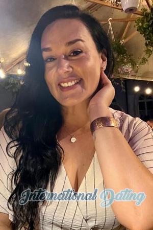 226555 - Kate Age: 44 - Costa Rica
