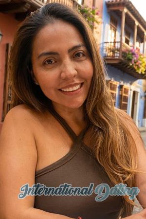 227430 - Karol Age: 43 - Colombia