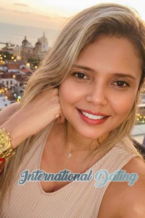 227511 - Tatiana Age: 37 - Colombia