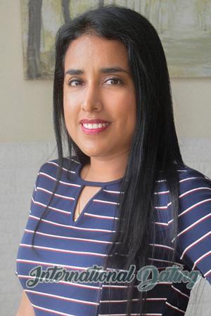 227605 - Karen Age: 40 - Peru