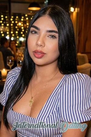 227797 - Estefani Age: 25 - Colombia